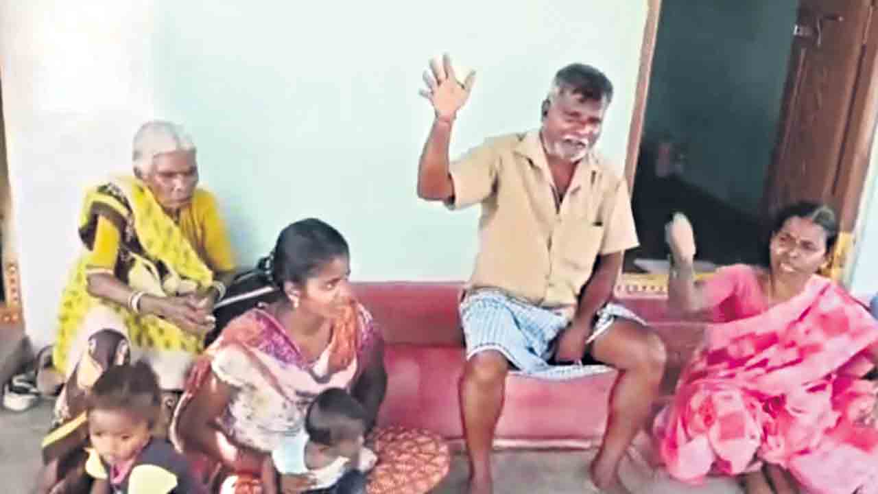 దెయ్యాల్లా వచ్చిండ్రు