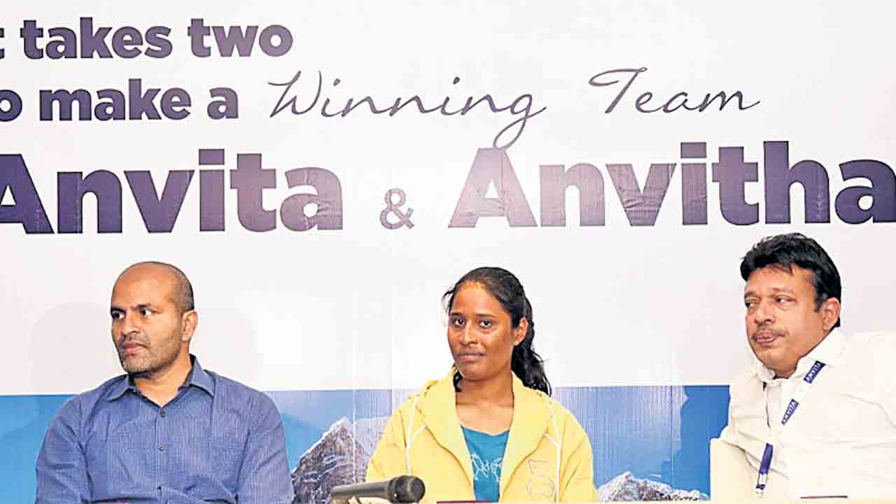 ప్రపంచ శిఖరాల అధిరోహణే ధ్యేయం