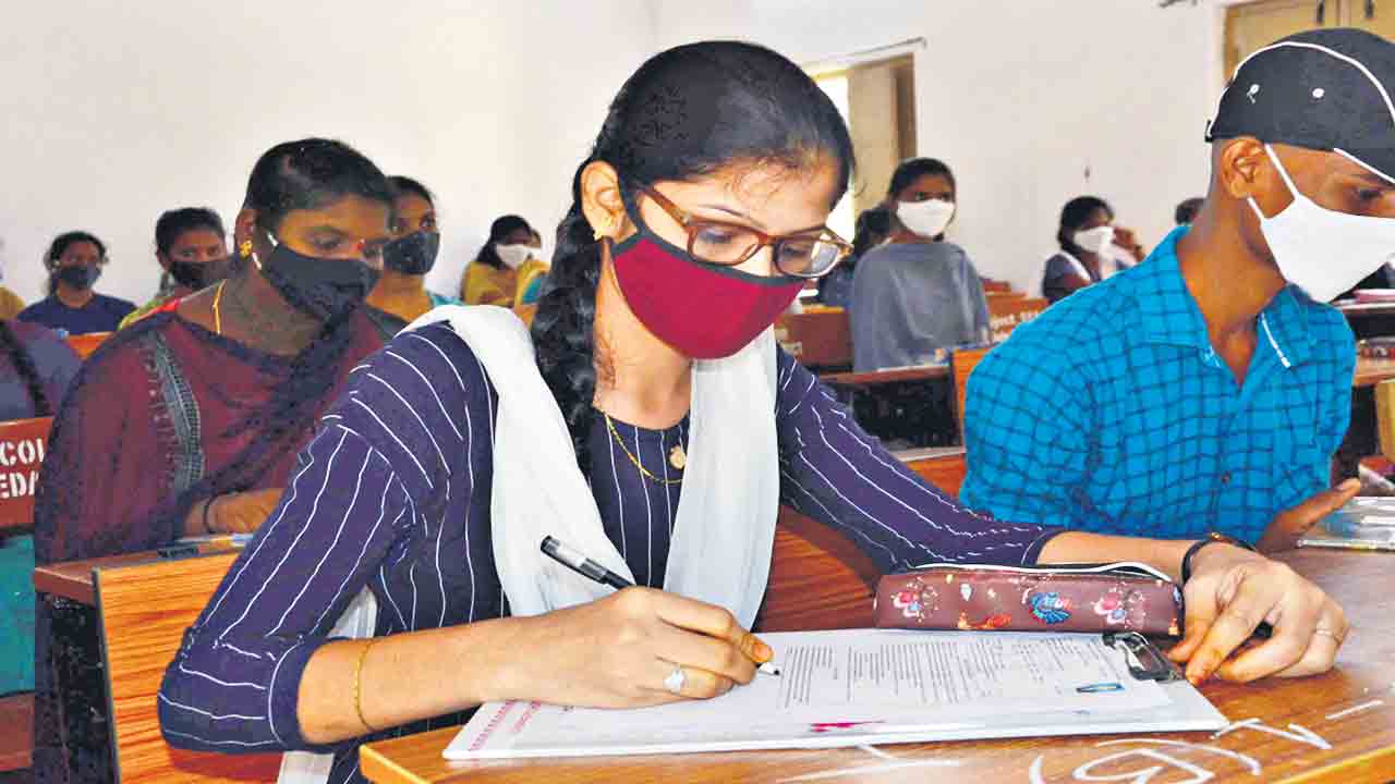 రేపట్నుంచి ఇంటర్‌ పరీక్షలు