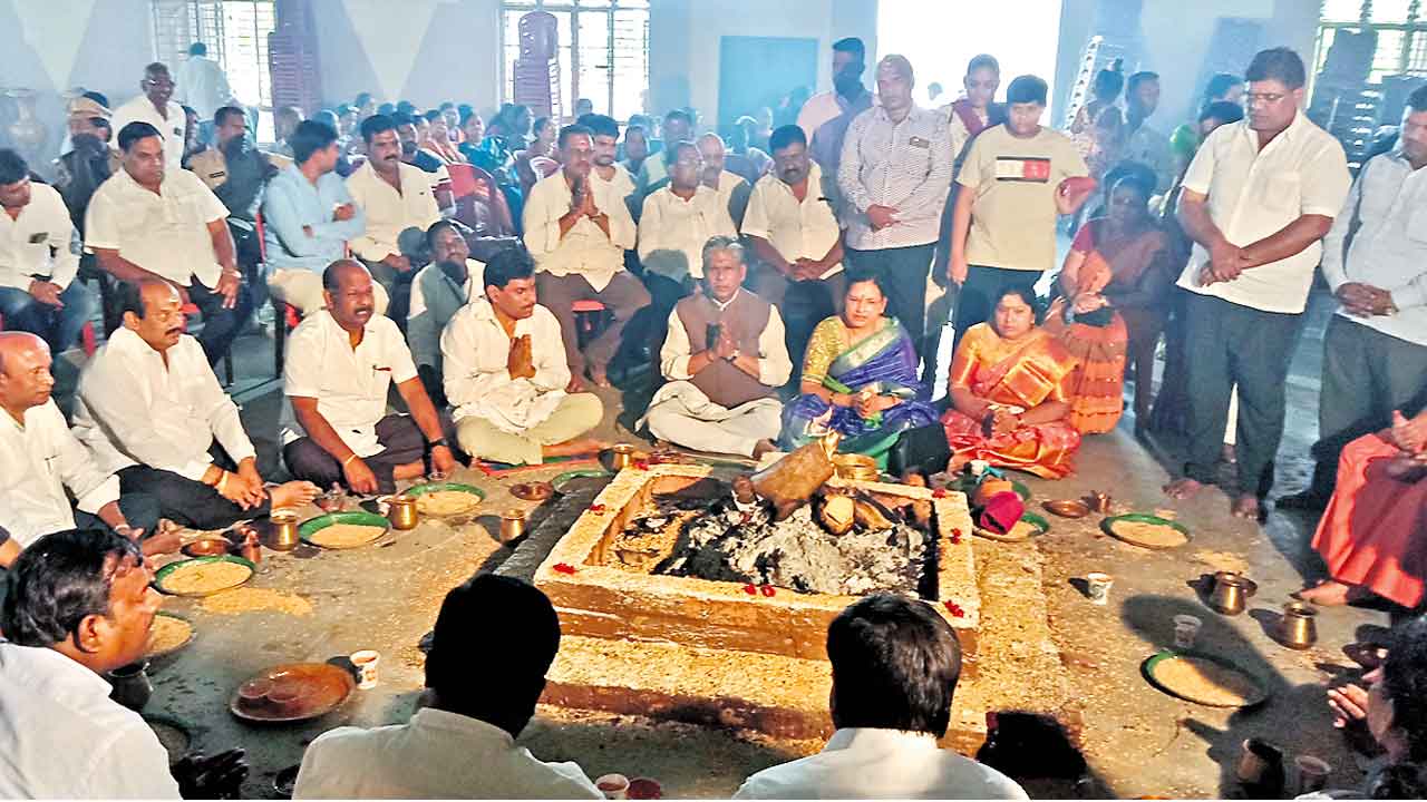 లోక కల్యాణార్ధం చండీ మహాయాగం