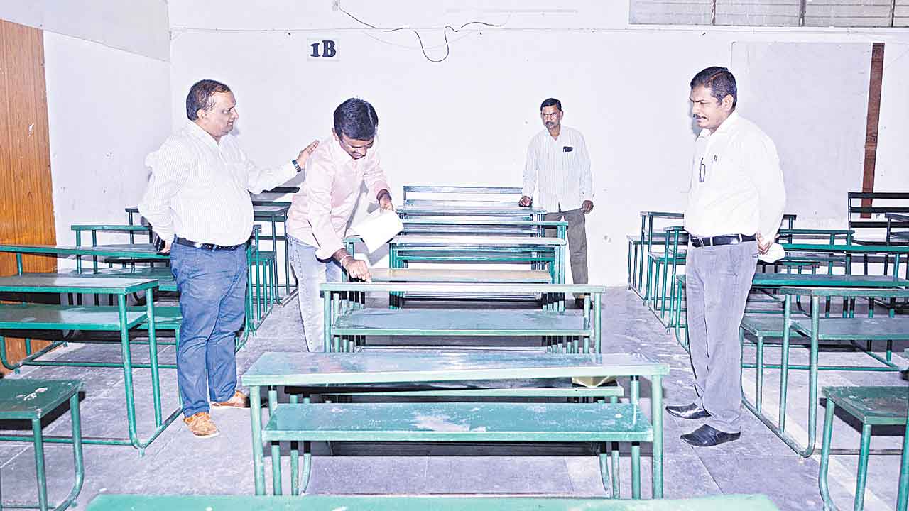 సర్వం సిద్ధం