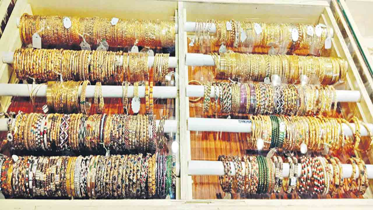 మగువ మెచ్చిన నగ