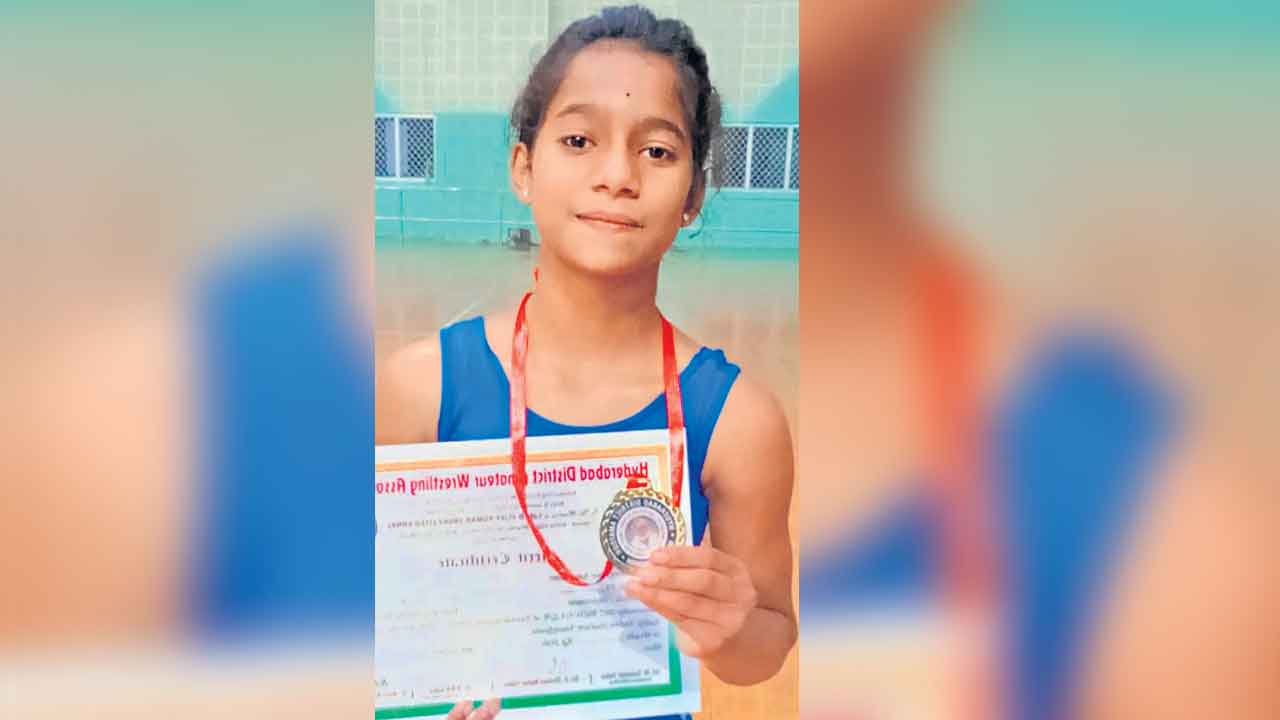 జాతీయ రెజ్లింగ్‌ టోర్నీకి పూజ