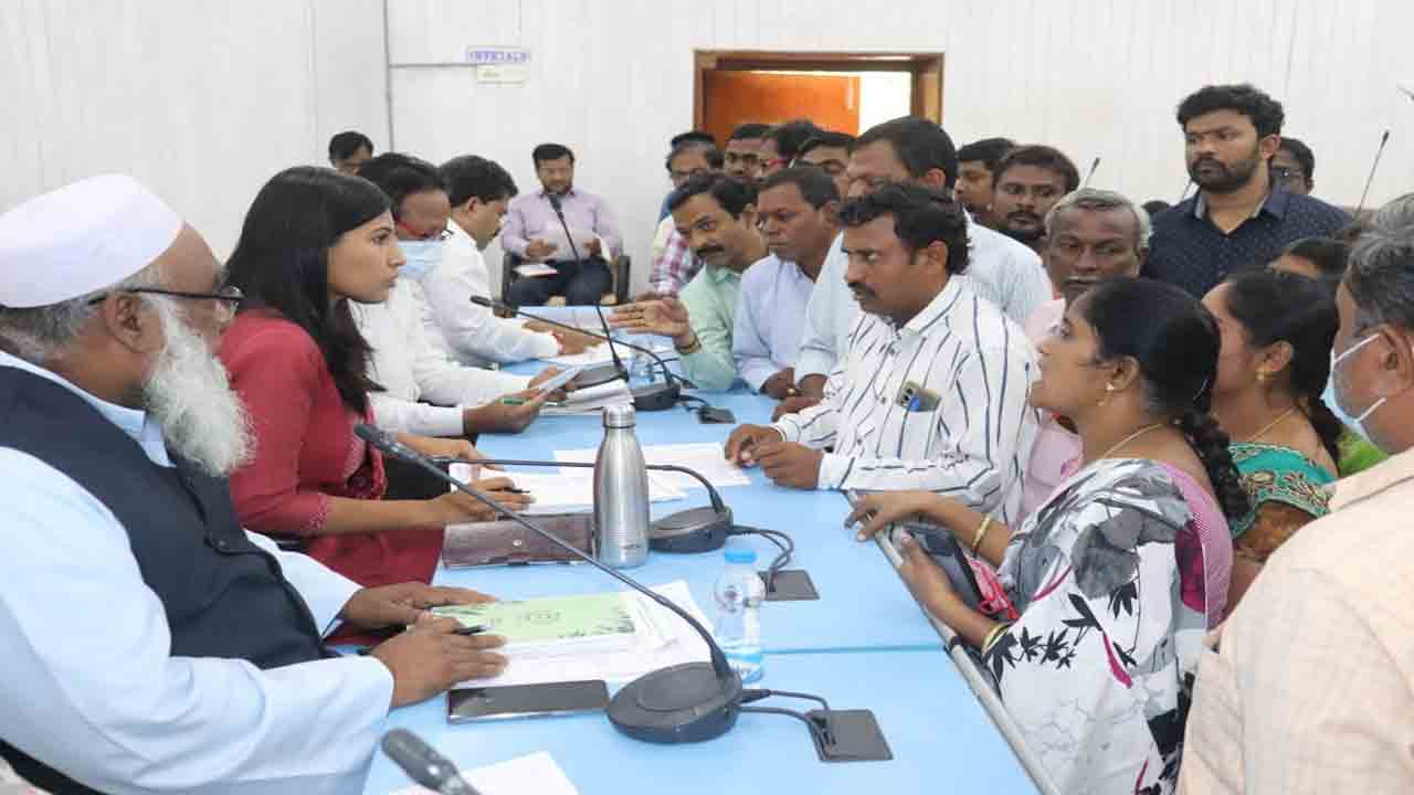 బల్దియా గ్రీవెన్స్‌కు వినతుల వెల్లువ