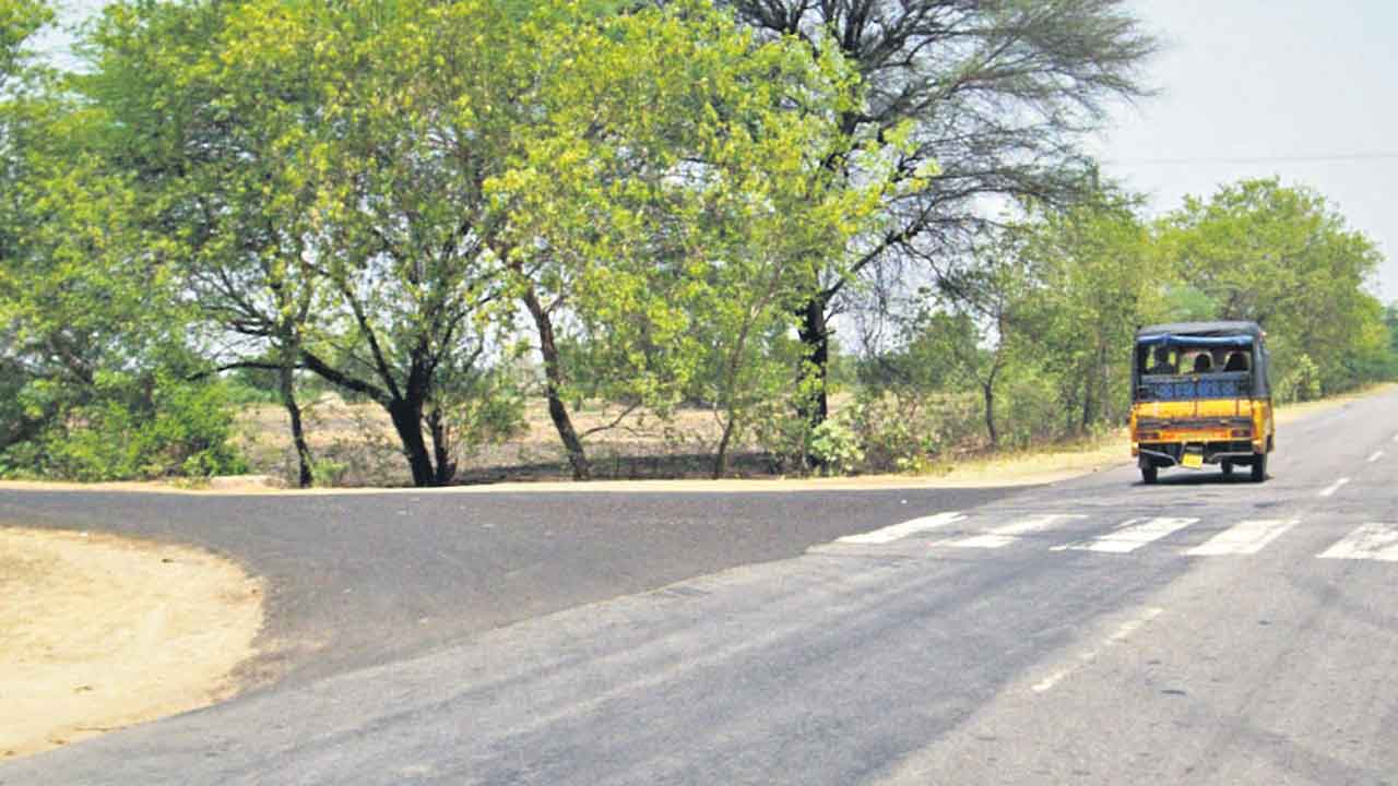 లింకు రోడ్లతో కొత్త కళ