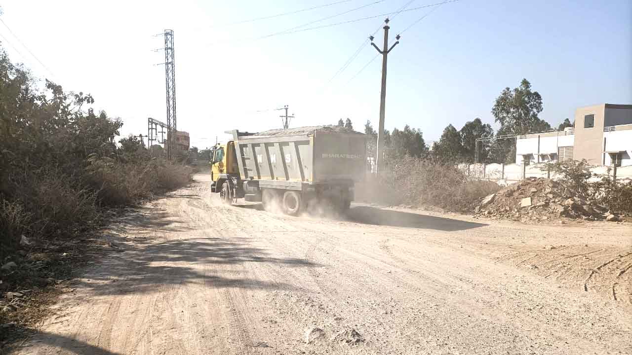 రోడ్లపై ఓవర్‌లోడ్‌