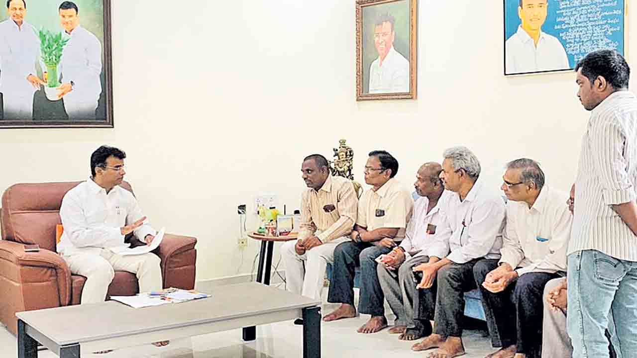 ప్రజా సమస్యలను పరిష్కరించడమే లక్ష్యం