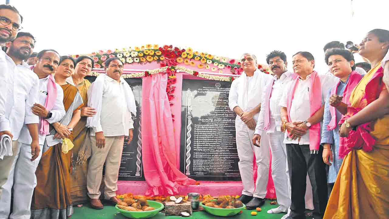 మోత బరువు మోదీ సర్కారు