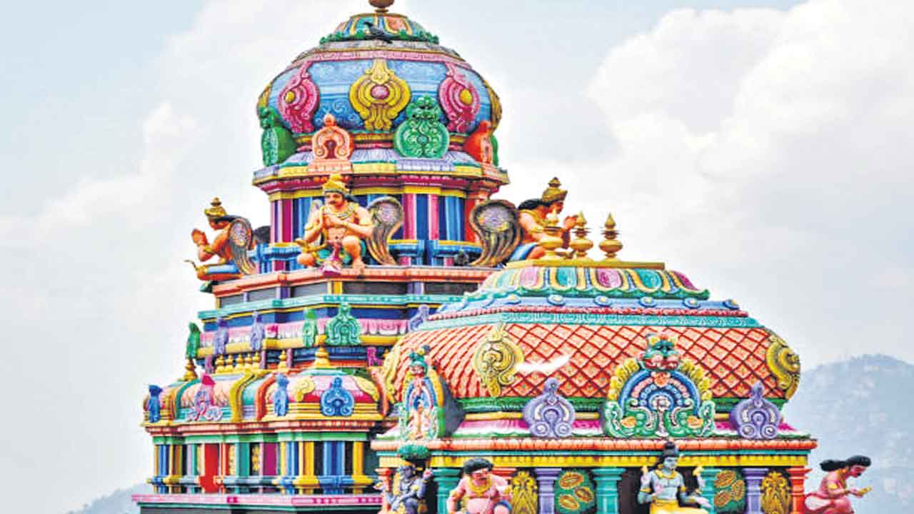 ఆలయాలకు మహర్దశ