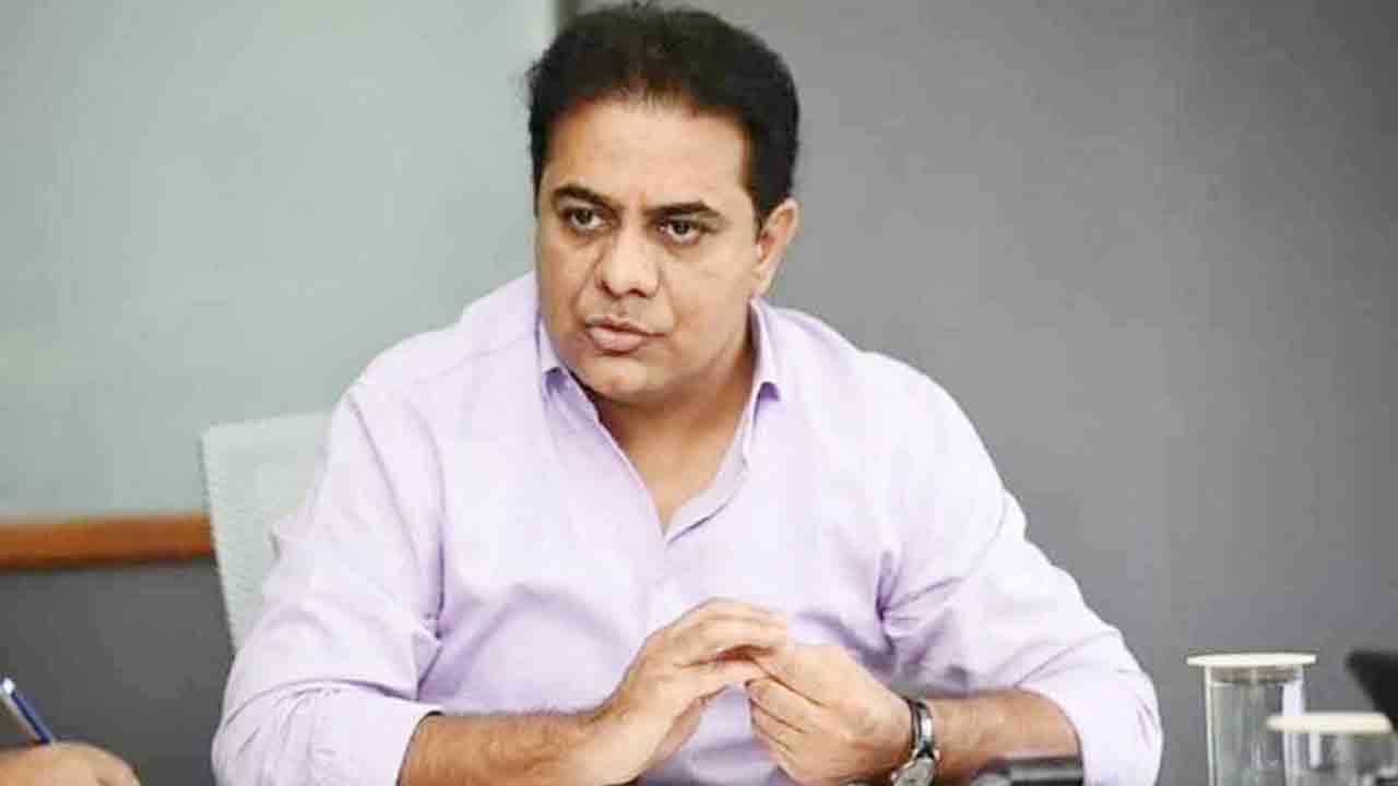 ప్రిన్సిపాల్‌ వేధింపులు భరించలేం