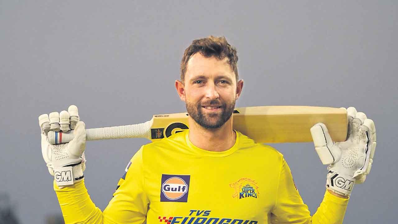 ధోనీ సలహా వల్లే: కాన్వే