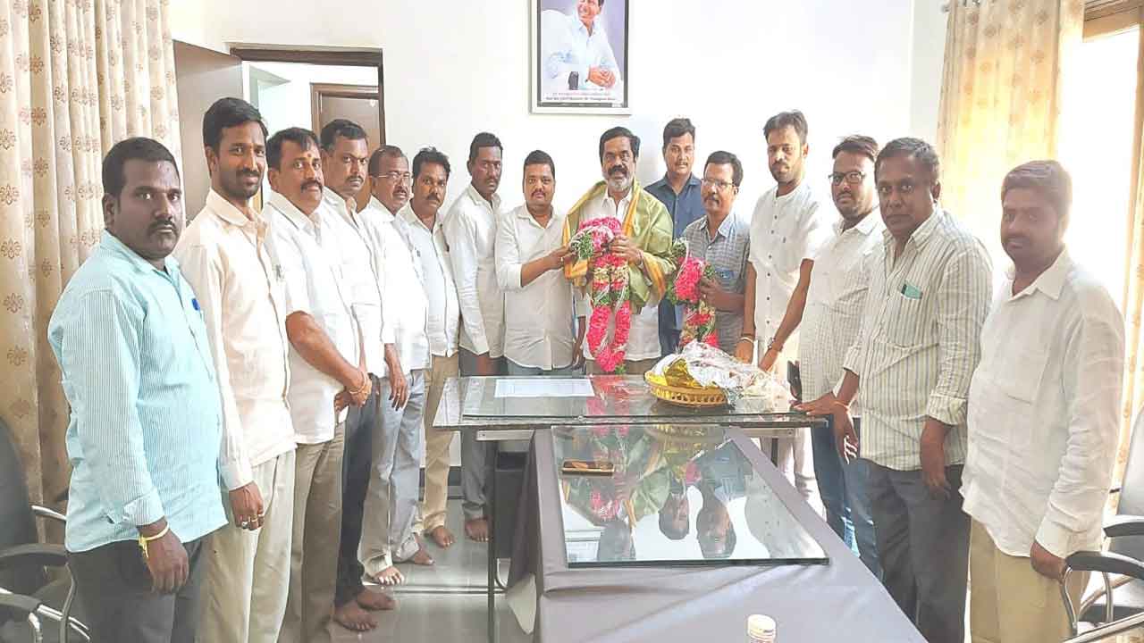 క్రీడా ప్రాంగణాల ఏర్పాట్లు పూర్తి చేయాలి