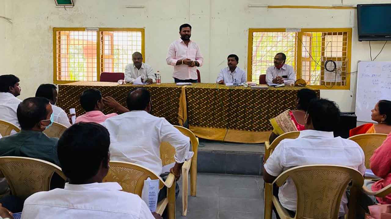 పల్లె ప్రగతిలో అందరూ భాగస్వాములు కావాలి