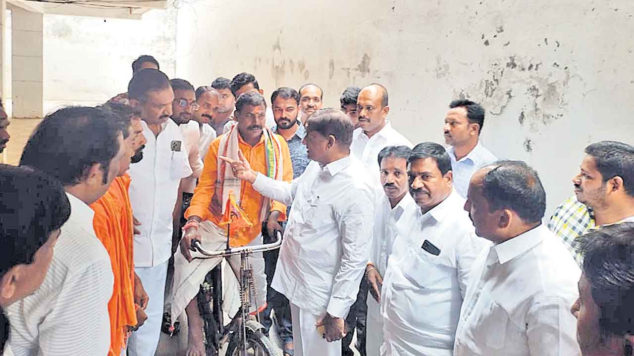 రాష్ట్ర ప్రజలు సుభిక్షంగా ఉండాలని..