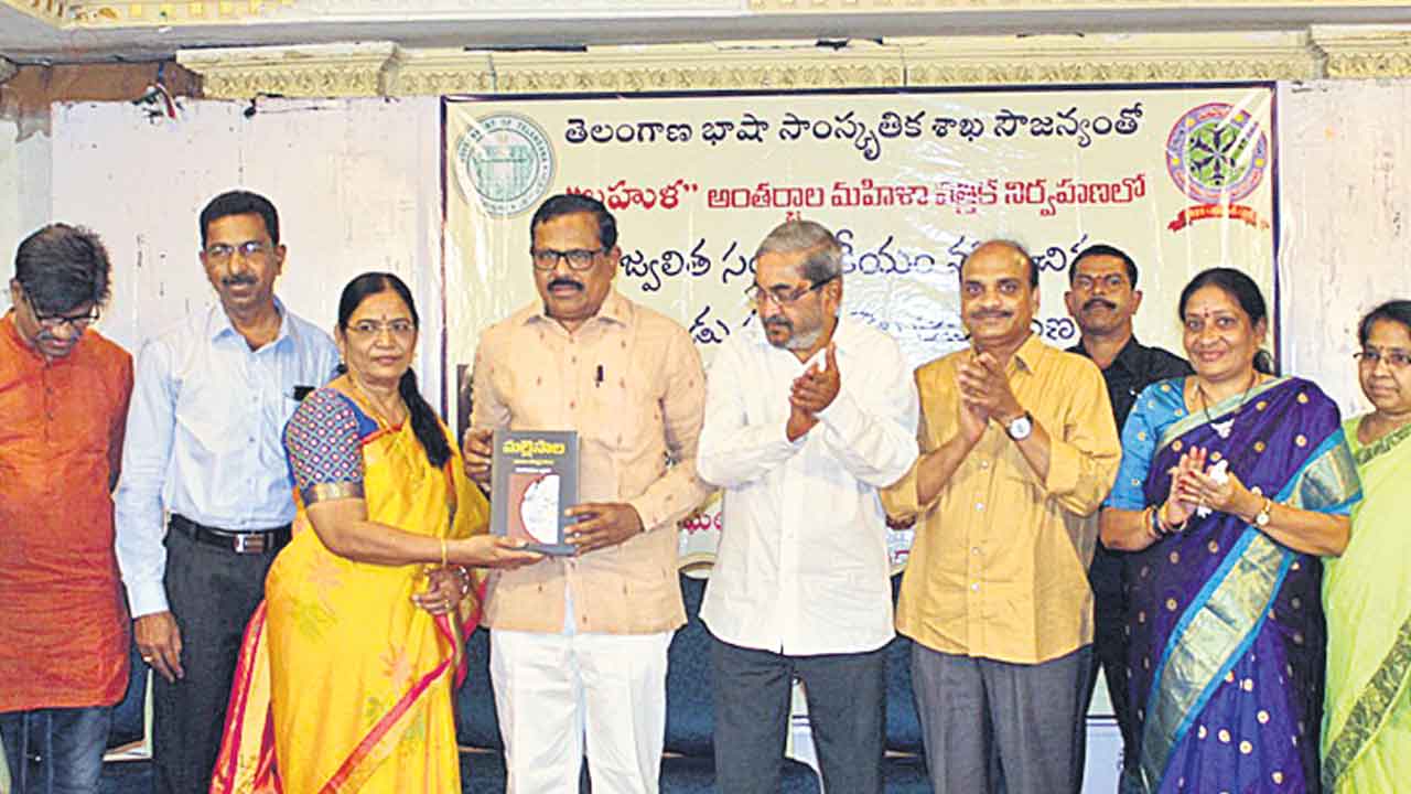 వృత్తి కలాలన్నీ ఏకమవ్వాలి