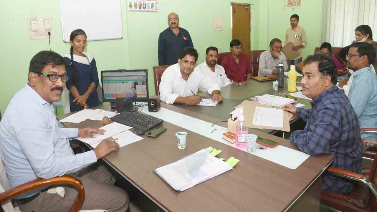 పారదర్శకంగా పోస్టుల భర్తీ