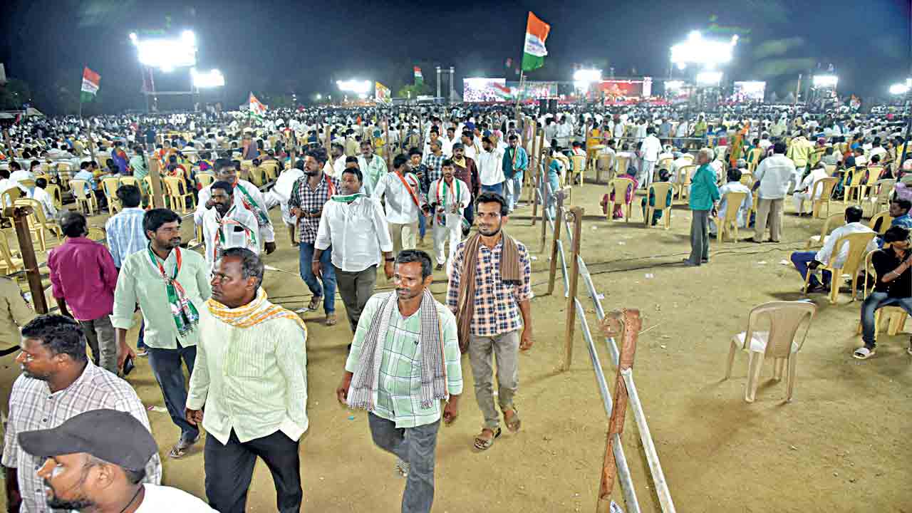 రాహుల్‌ సభ చప్పగా!