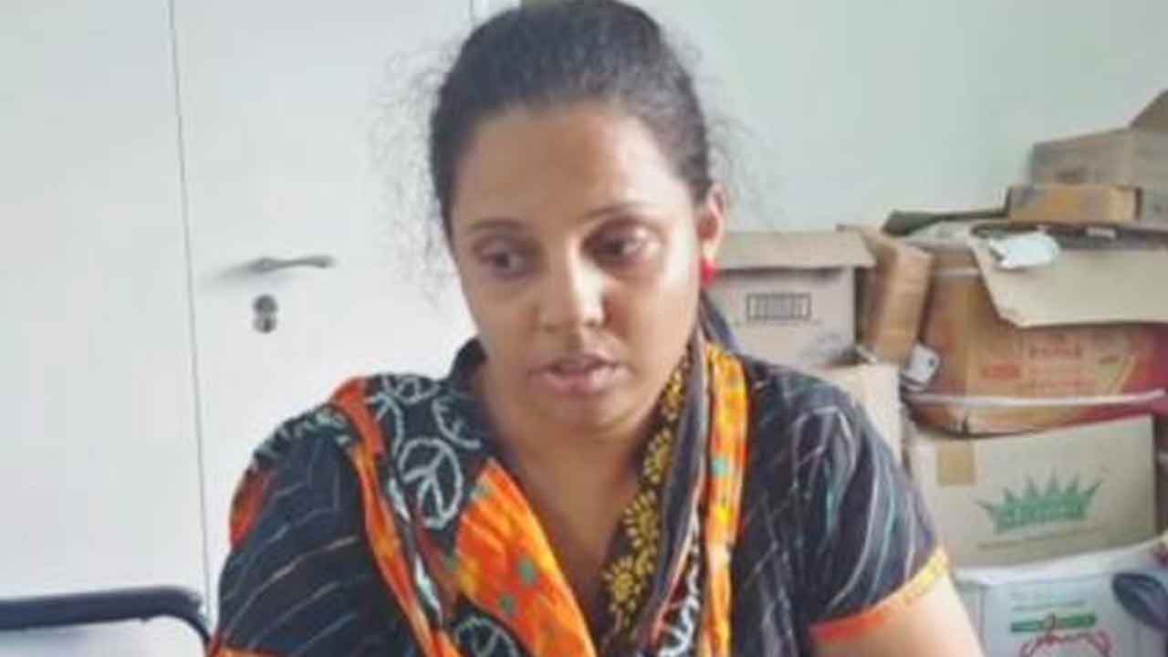 మేనేజరే.. దొంగ