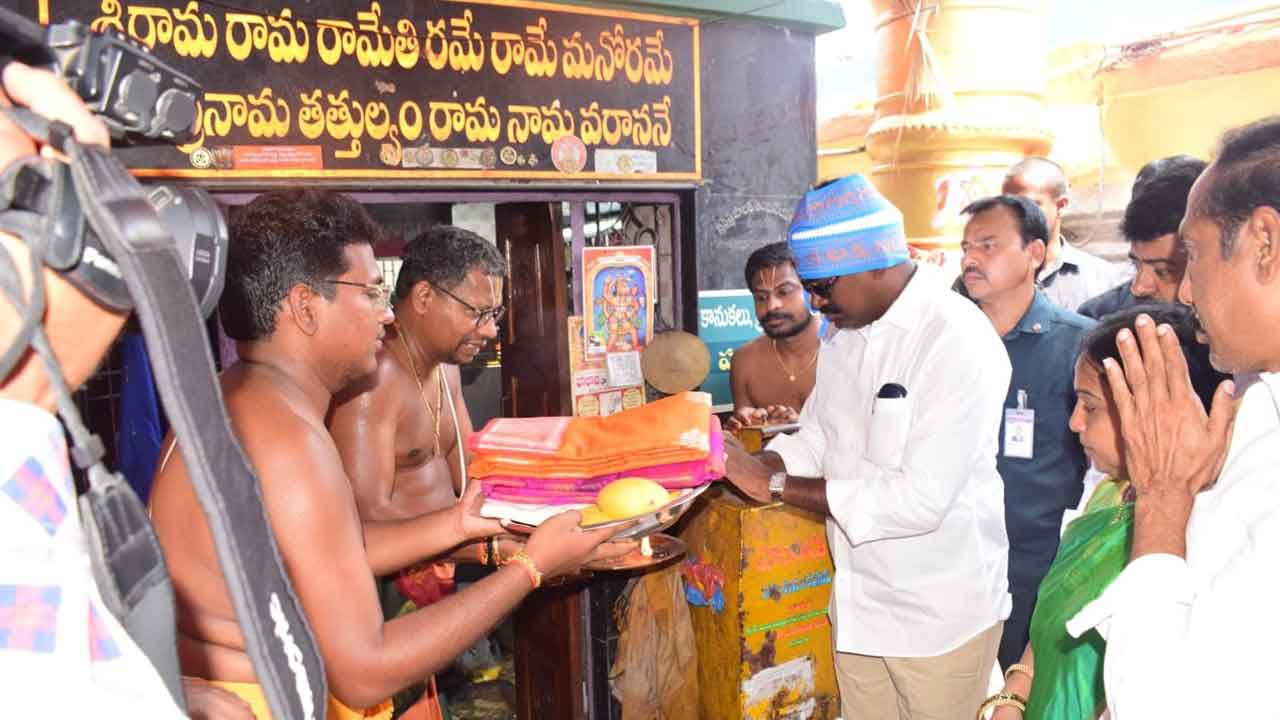 స్తంభాద్రి ఆలయ అభివృద్ధికి కృషి