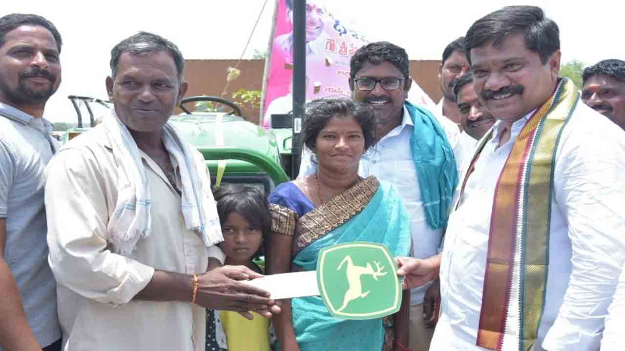 దళితబంధుతో ఆర్థికాభివృద్ధి సాధించాలి