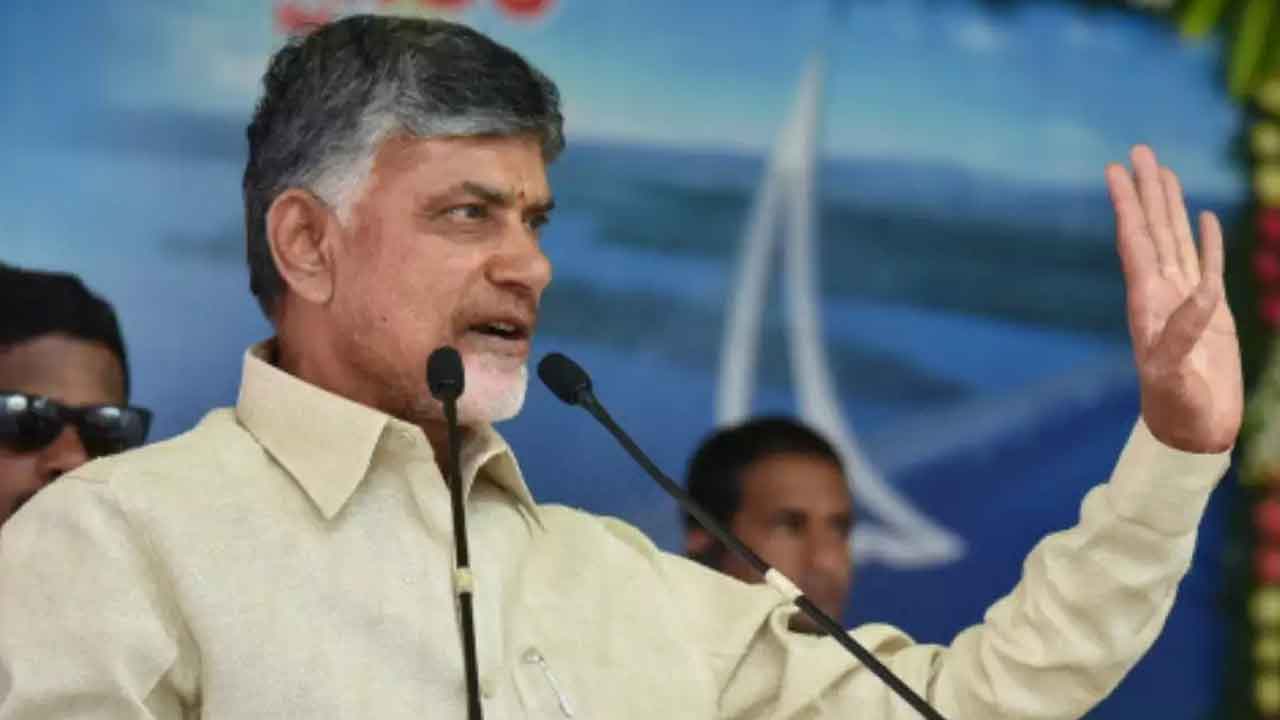 జగన్‌ ఊరికో సైకోను తయారు చేశారు : చంద్రబాబు