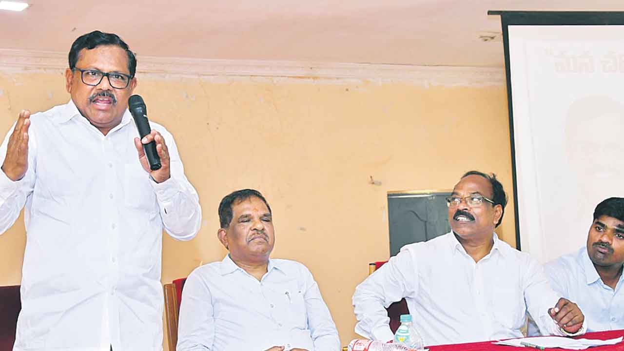 12,769 గ్రామాల చరిత్ర లిఖిస్తాం