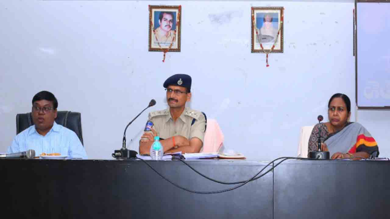 నకిలీ విత్తనాలు అమ్మితే పీడీ యాక్ట్‌