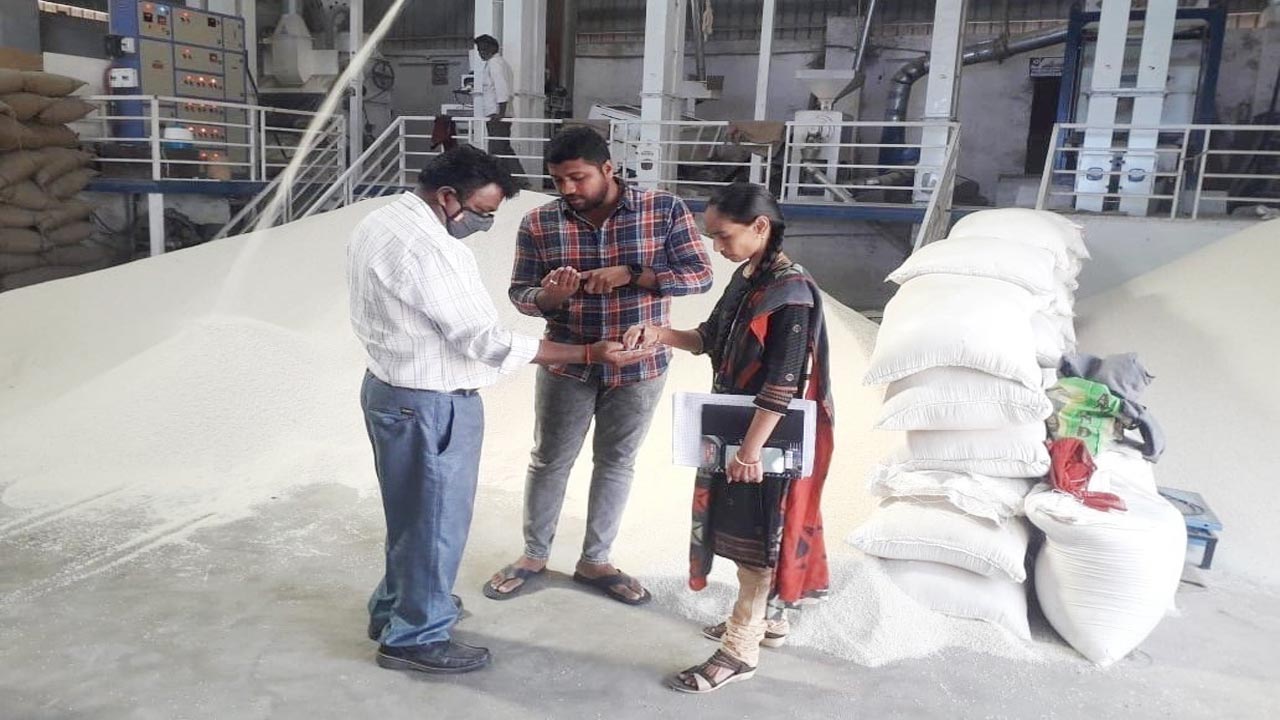 మిల్లర్ల హైరానా