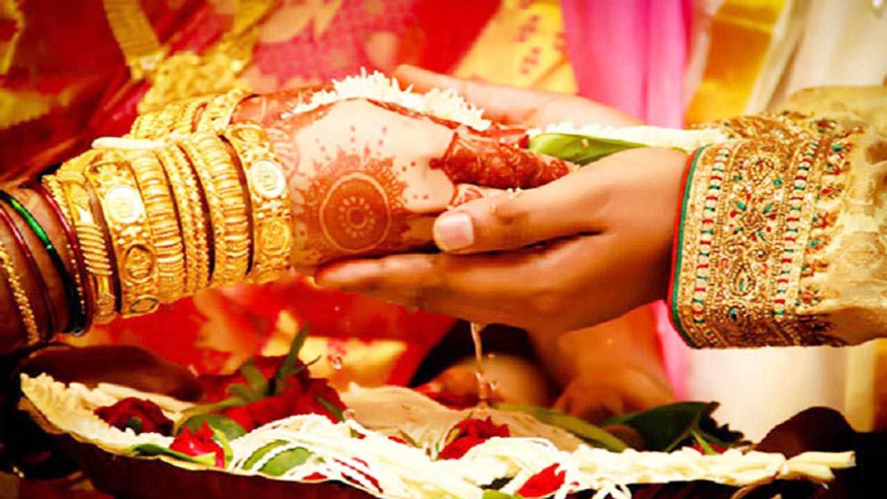 నేడు పెండ్లిబాజా