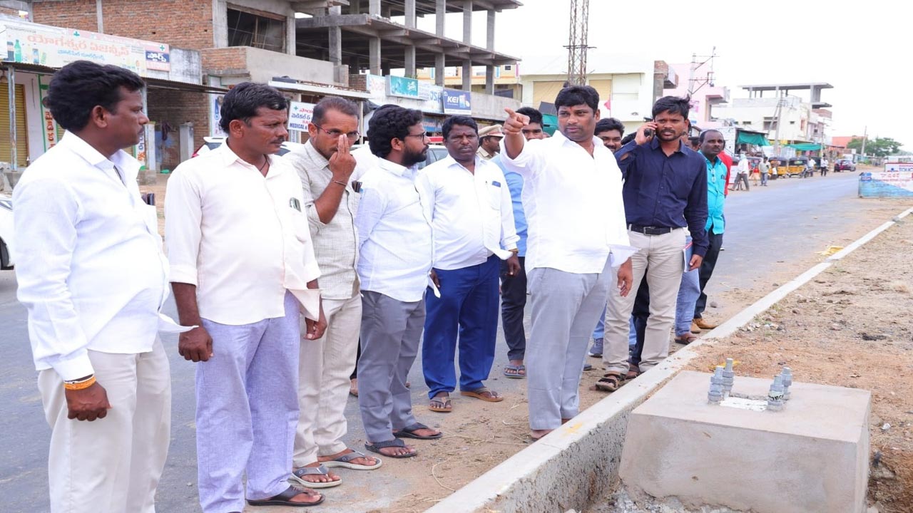 చెన్నూర్‌ పట్టణాభివృద్ధికి కృషి