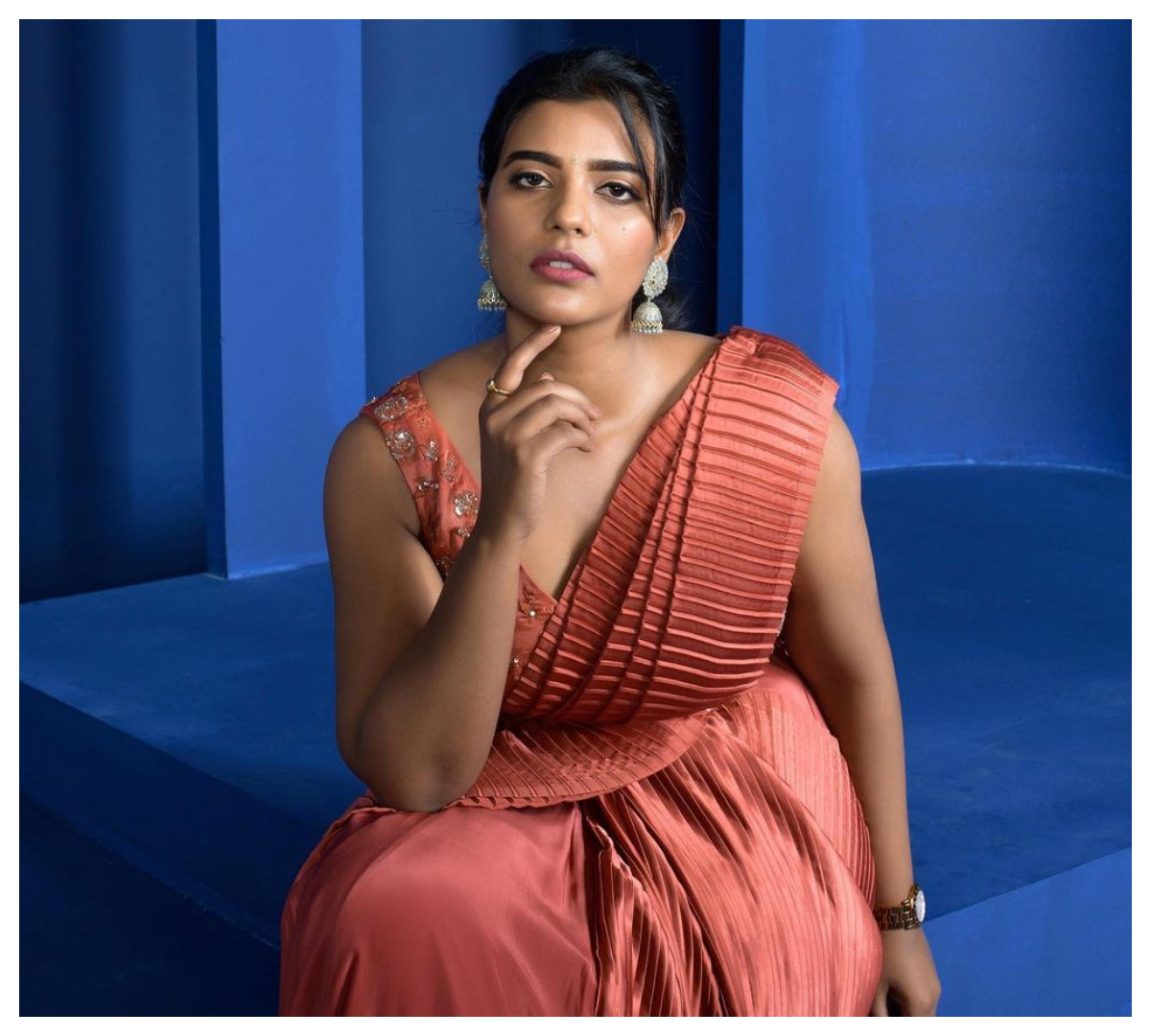 Aishwarya Rajesh | బ్యూటిఫుల్ చీర‌లో ఐశ్వర్య రాజేష్ సొగ‌సులు..