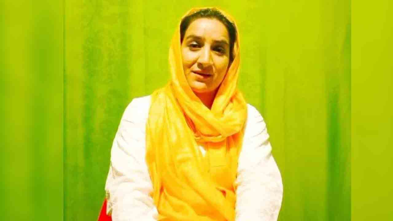 ఉగ్రవాదుల కాల్పుల్లో కశ్మీరి టీవీ నటి మృతి