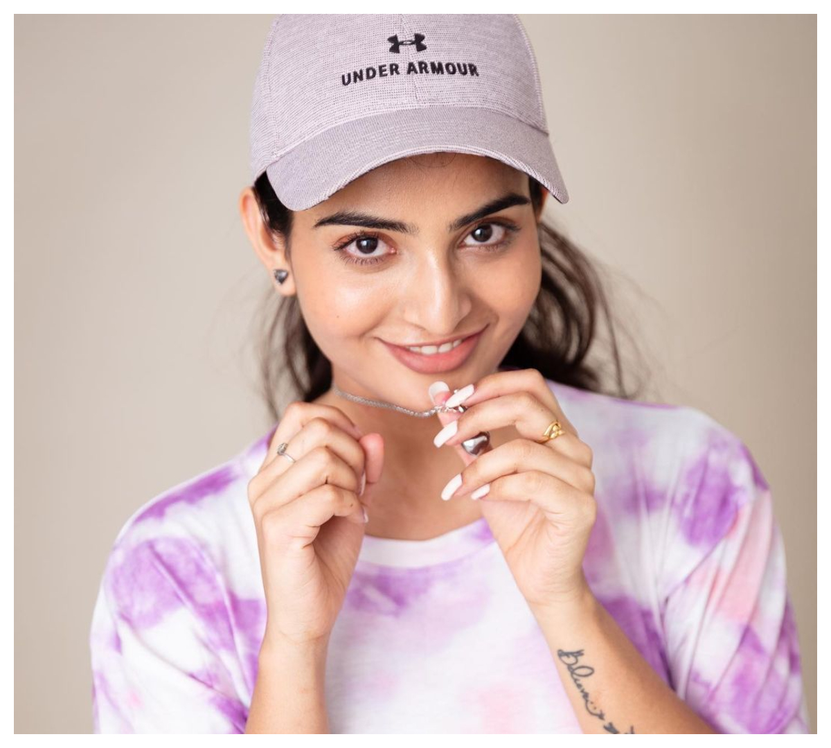 Ananya Nagalla | చిరునవ్వుతో గాలం వేస్తున్న అనన్య నాగళ్ల..