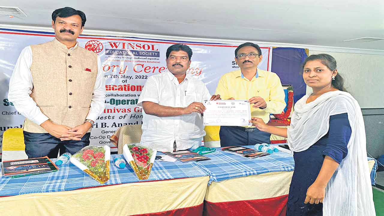 ఎస్సీ యువతకు ఉద్యోగాల కల్పన