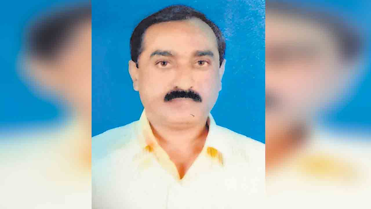 ఓయూ అసోసియేట్‌ ప్రొఫెసర్‌ చంద్రునాయక్‌కు డాక్టరేట్‌