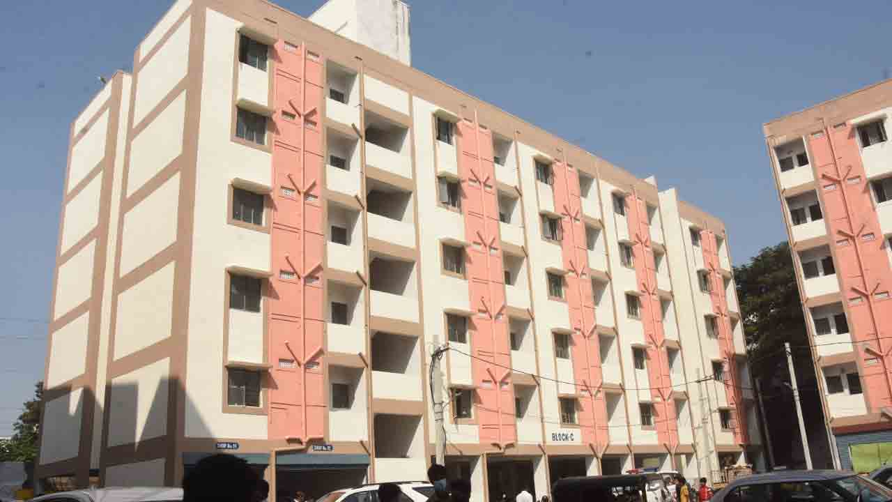 సనత్‌నగర్‌లో డబుల్‌ బెడ్రూం ఇండ్లను ప్రారంభించనున్న మంత్రులు