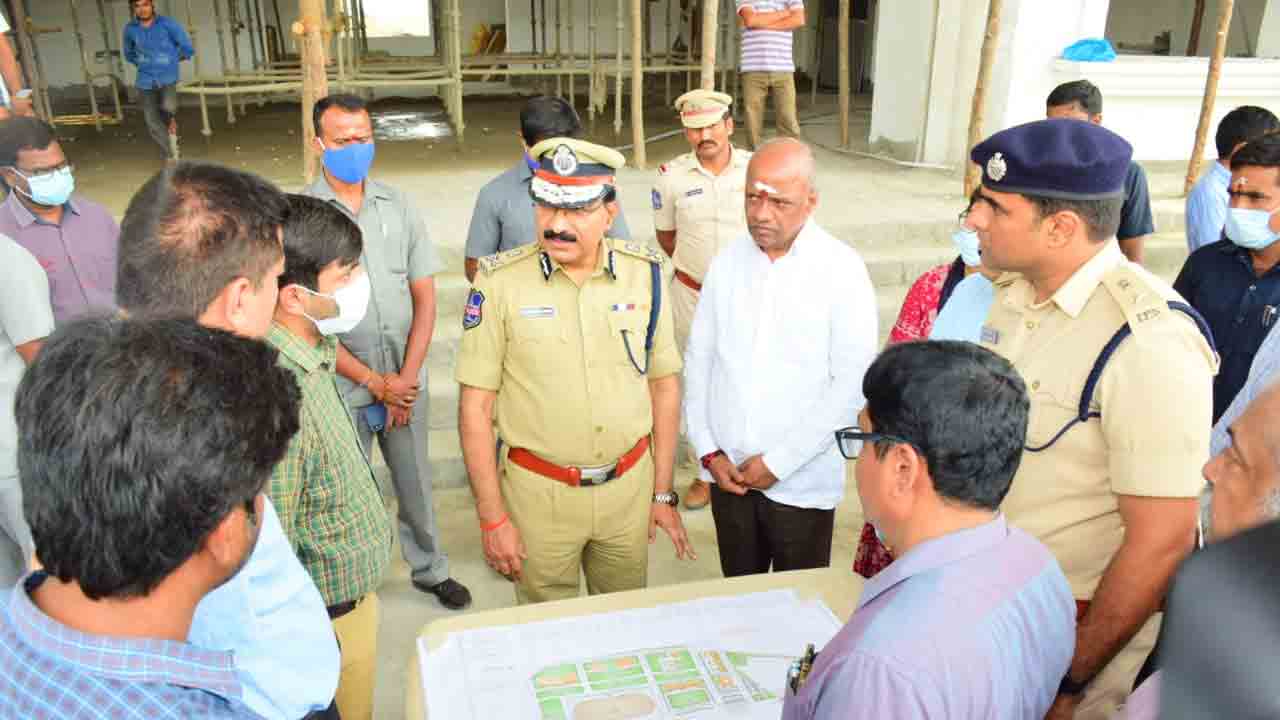 రాష్ట్రంలో శాంతిభద్రతలకు ప్రాధాన్యం : డీజీపీ మహేందర్‌రెడ్డి