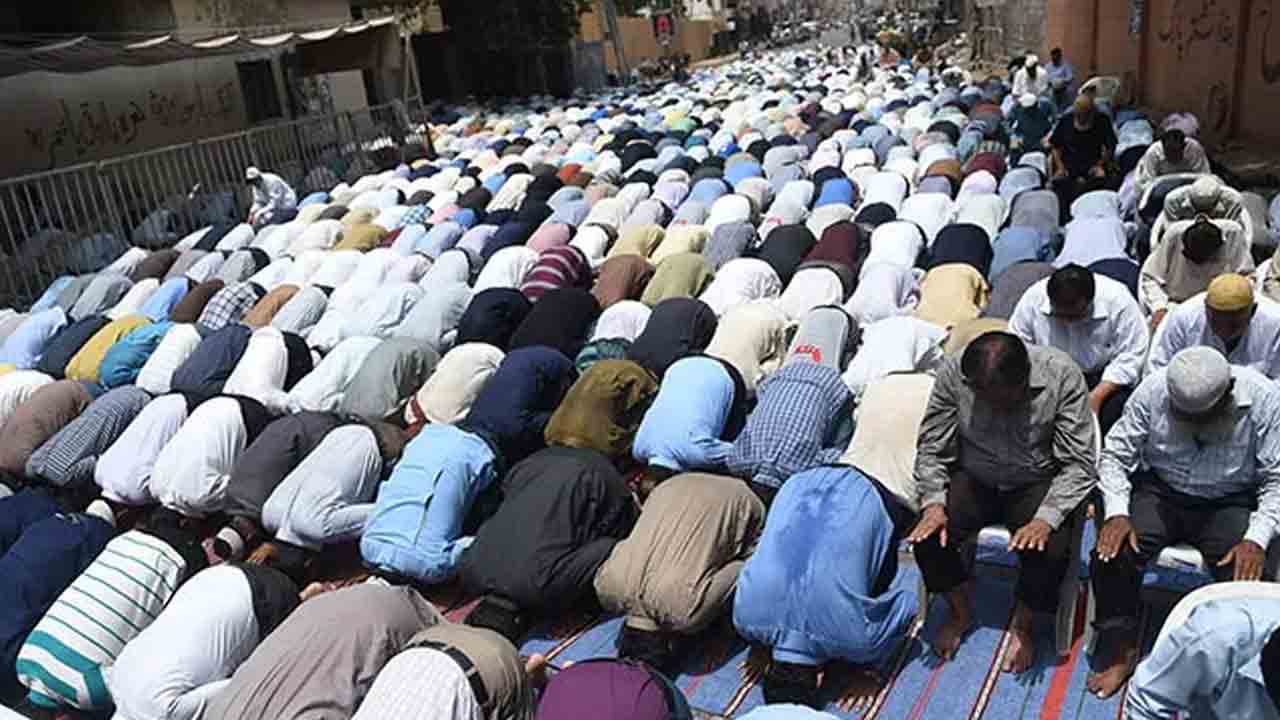 తండ్రి చివ‌రి కోరిక‌ను నెర‌వేర్చిన కూతుళ్లు.. అదేంటంటే..?