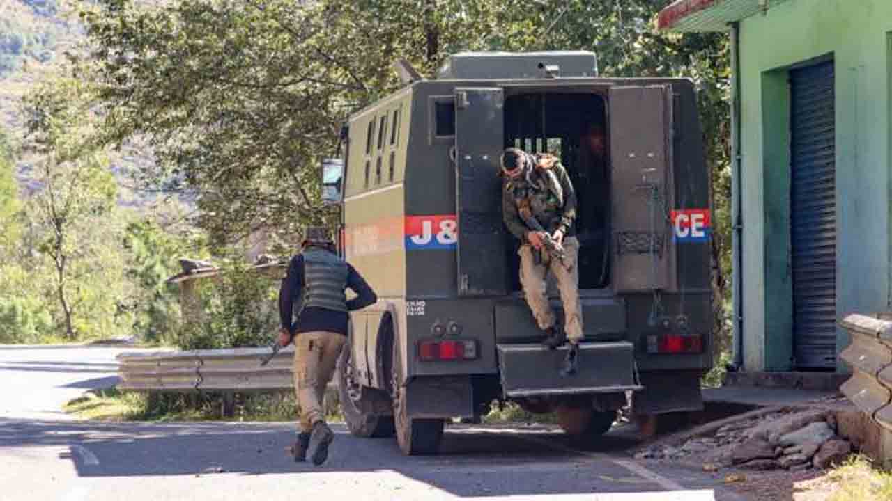 కుల్గామ్‌లో ఎన్‌కౌంటర్‌.. ఇద్దరు ఉగ్రవాదుల హతం