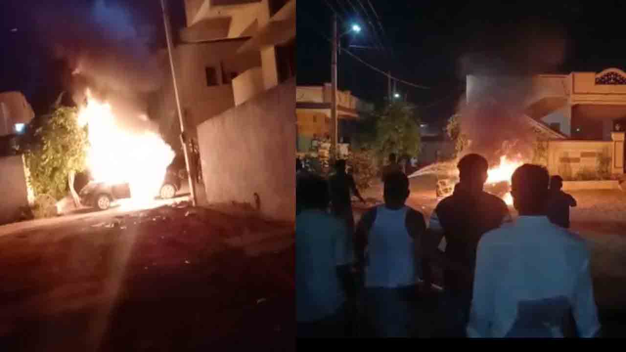 మంటలు చెలరేగి కారు దగ్ధం