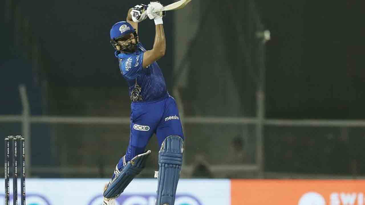 GT vs MI | తొలి వికెట్ కోల్పోయిన ముంబై.. రోహిత్ అవుట్