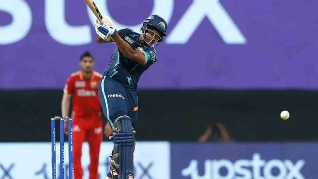 GT vs PBKS | నిదానంగా సాగుతున్న గుజరాత్ బ్యాటింగ్.. 15 ఓవర్లకు స్కోరు ఎంతంటే?