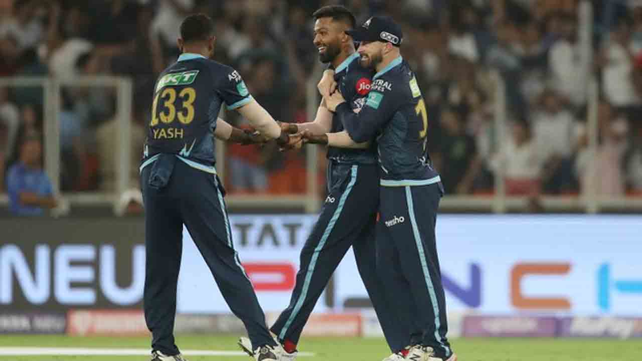 GT vs RR | ఐదో వికెట్ కోల్పోయిన రాజస్థాన్.. హెట్మెయర్ అవుట్