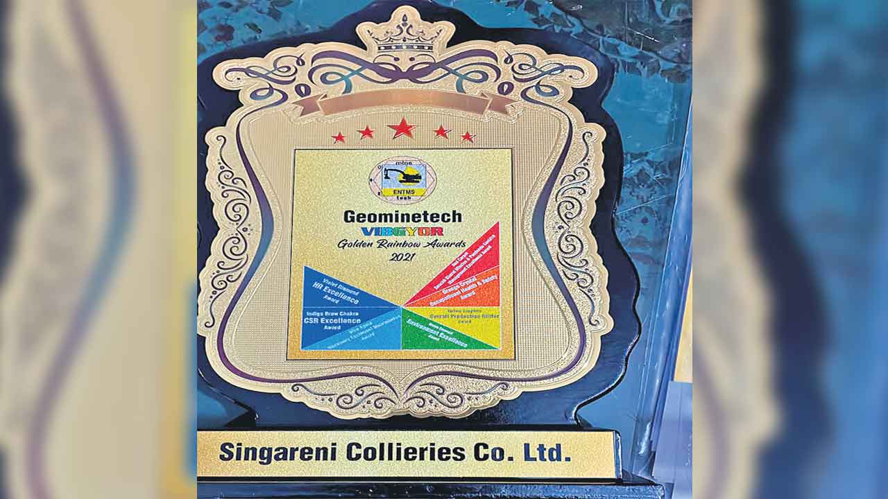 సింగరేణికి జియోమైన్‌ టెక్‌ అవార్డులు