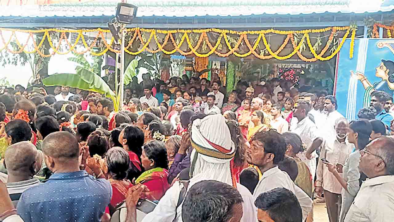 కన్నులపండువగా రేణుకాఎల్లమ్మ కల్యాణం