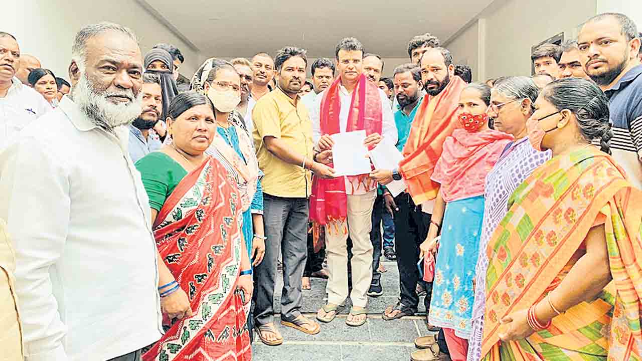 ప్రజా సమస్యల పరిష్కారమే లక్ష్యం