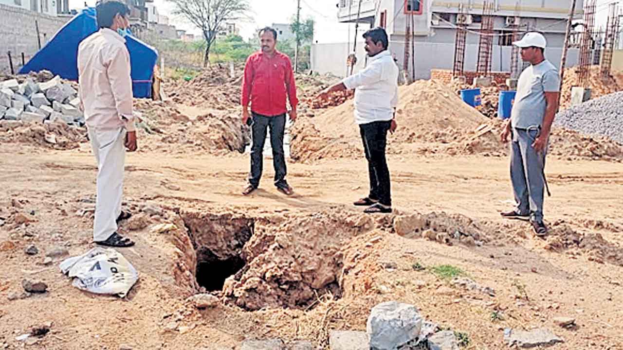 భూగర్భ డ్రైనేజీని పకడ్బందీగా నిర్మించాలి