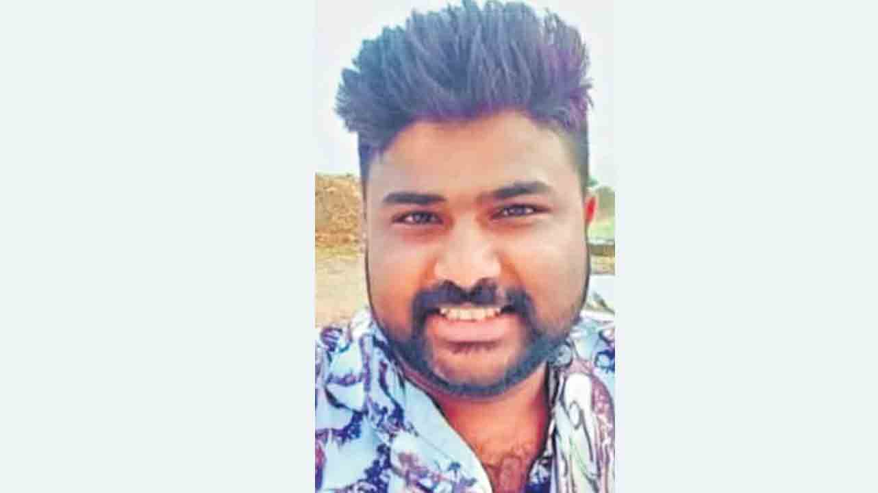 మూడో అంతస్తు పైనుంచి పడి..