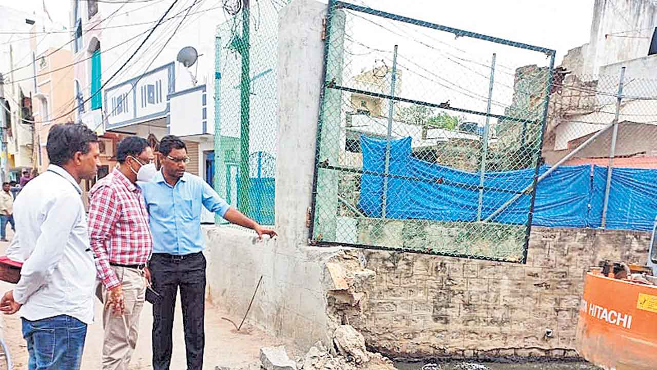 నాలా పూడికతీత పనులు70శాతం పూర్తి