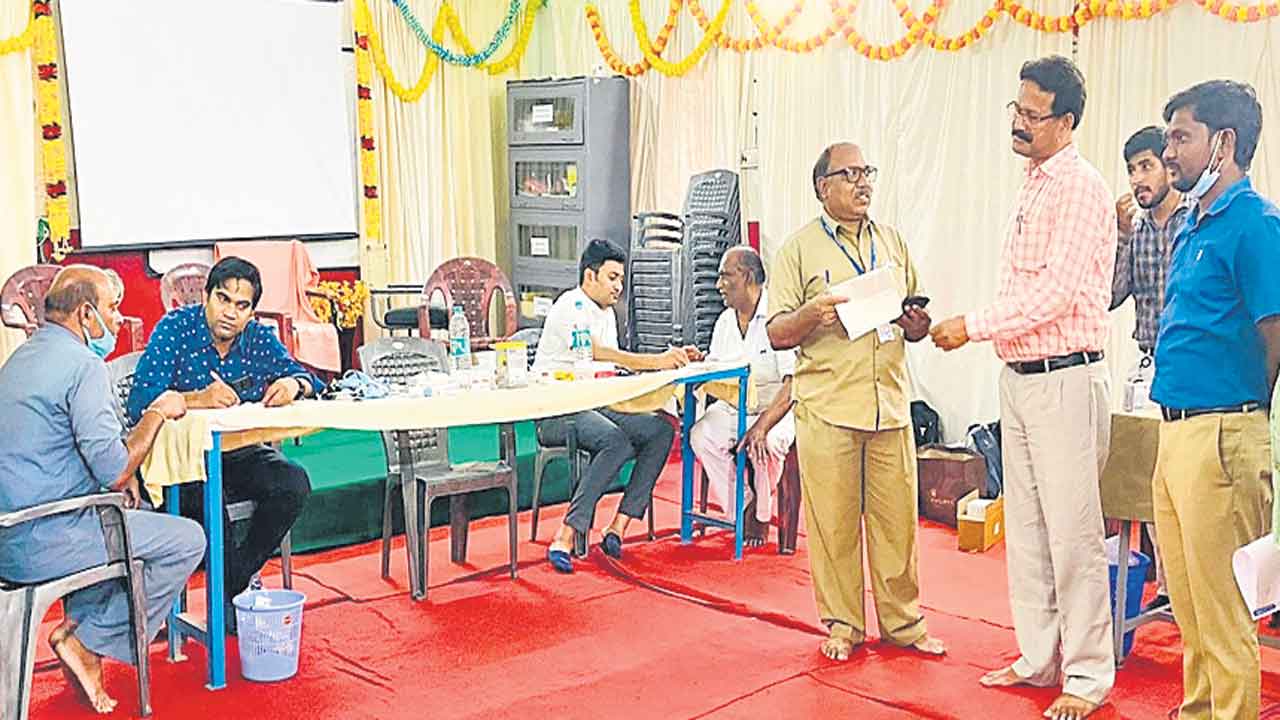 ఆర్టీసీ ఉద్యోగులకు గుండె, ఊపిరితిత్తులపై అవగాహన